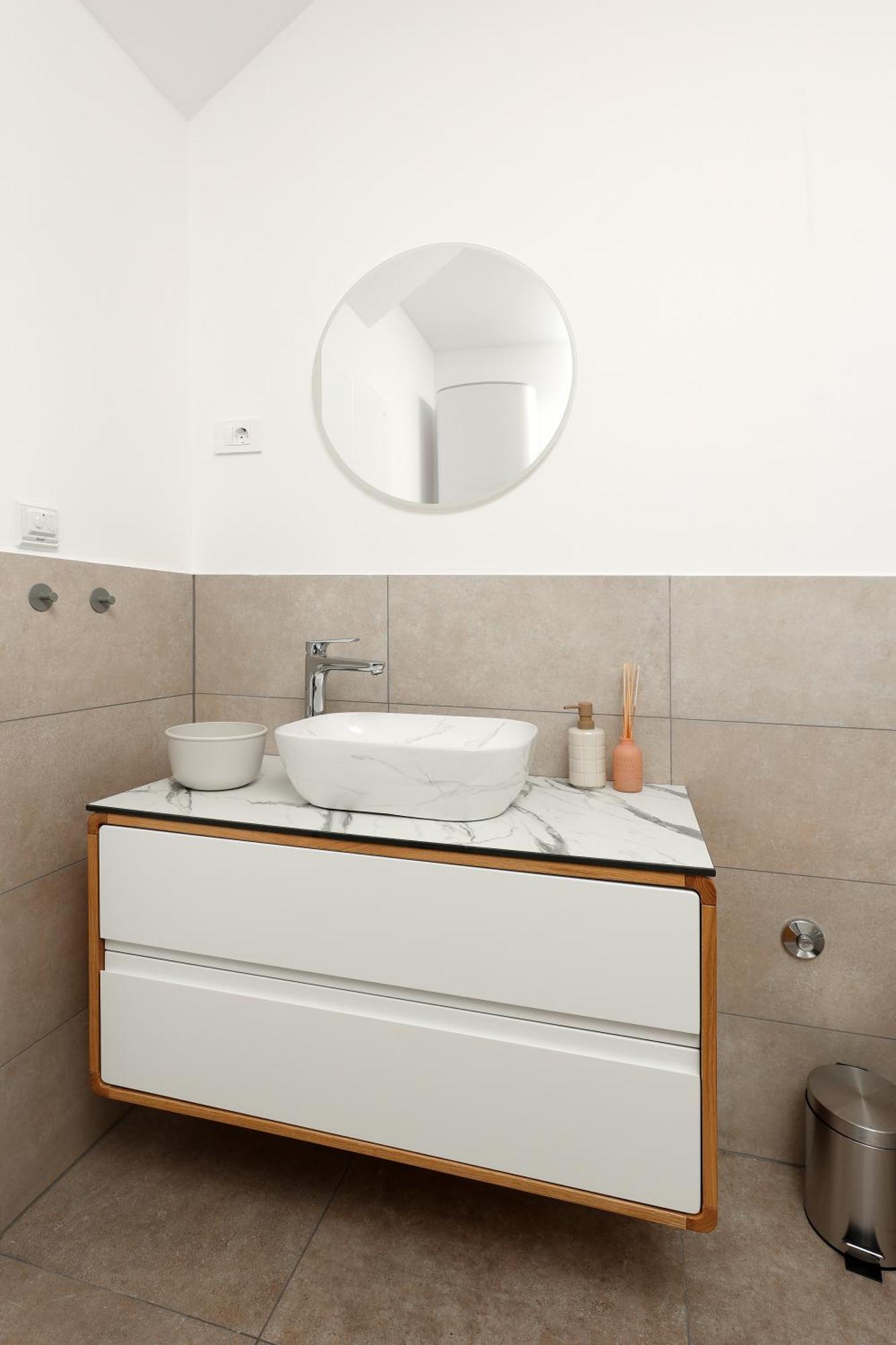 Apartment Anni-Free Parking&Evcharger-24H Self Check-In Opric Экстерьер фото