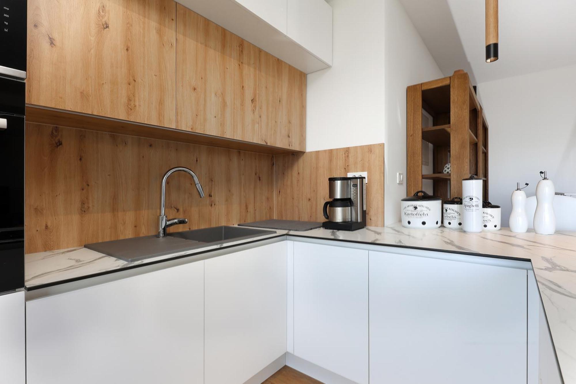 Apartment Anni-Free Parking&Evcharger-24H Self Check-In Opric Экстерьер фото