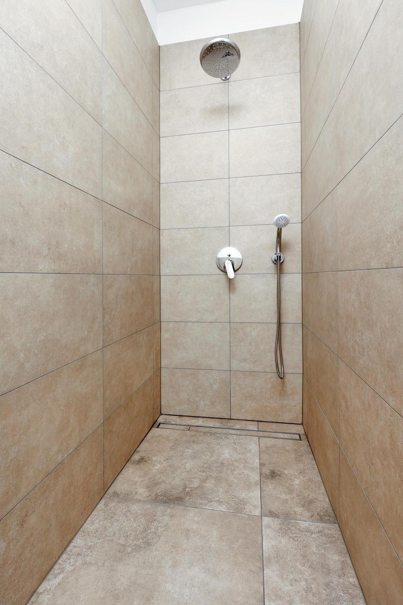 Apartment Anni-Free Parking&Evcharger-24H Self Check-In Opric Экстерьер фото